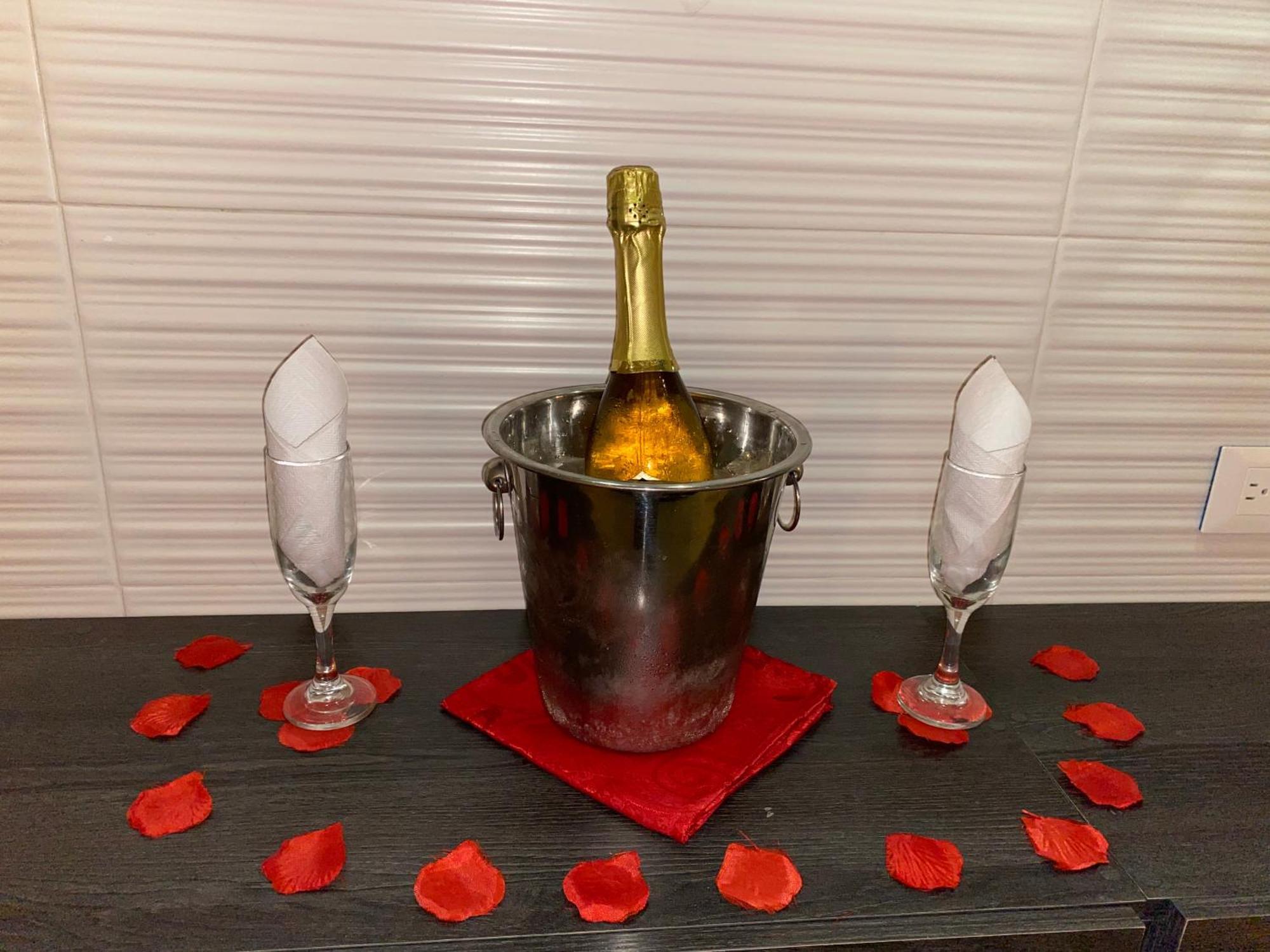 Hotel Deluxe Oasis De La Colina Girardot Kültér fotó