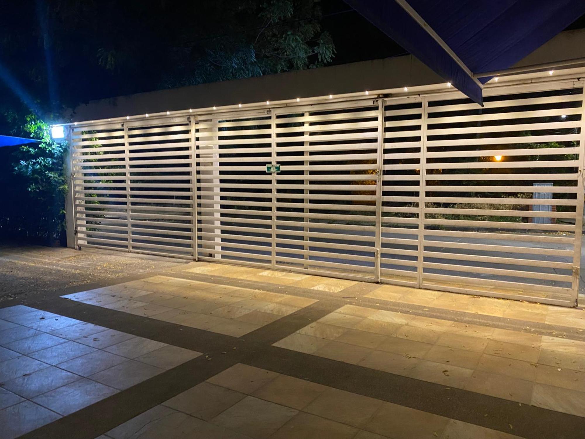 Hotel Deluxe Oasis De La Colina Girardot Kültér fotó