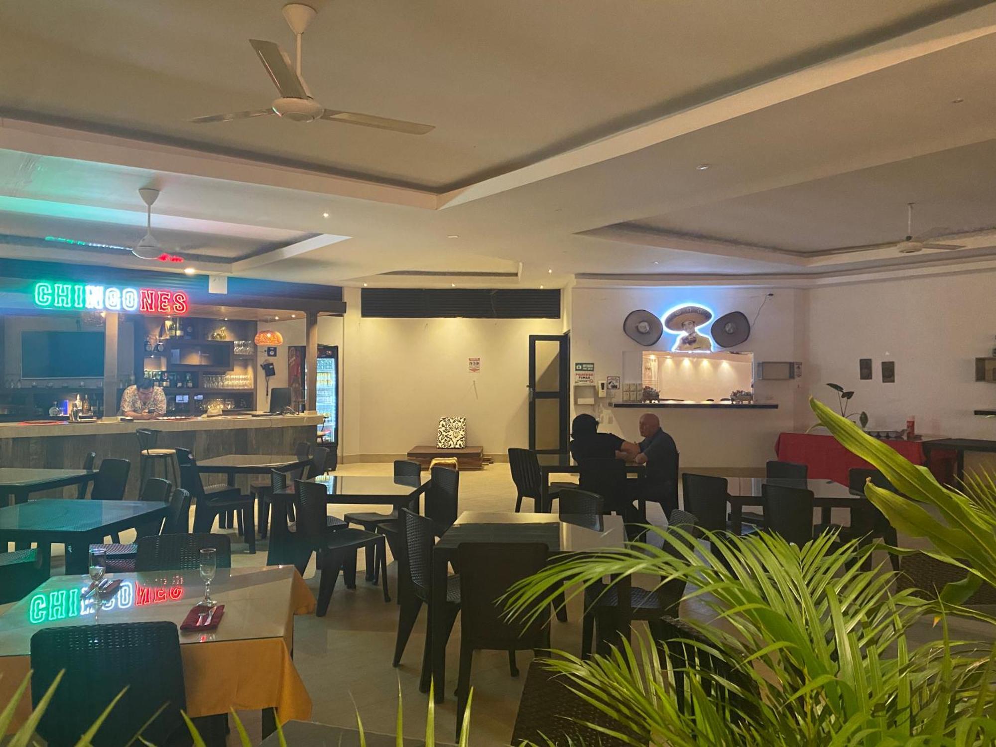 Hotel Deluxe Oasis De La Colina Girardot Kültér fotó