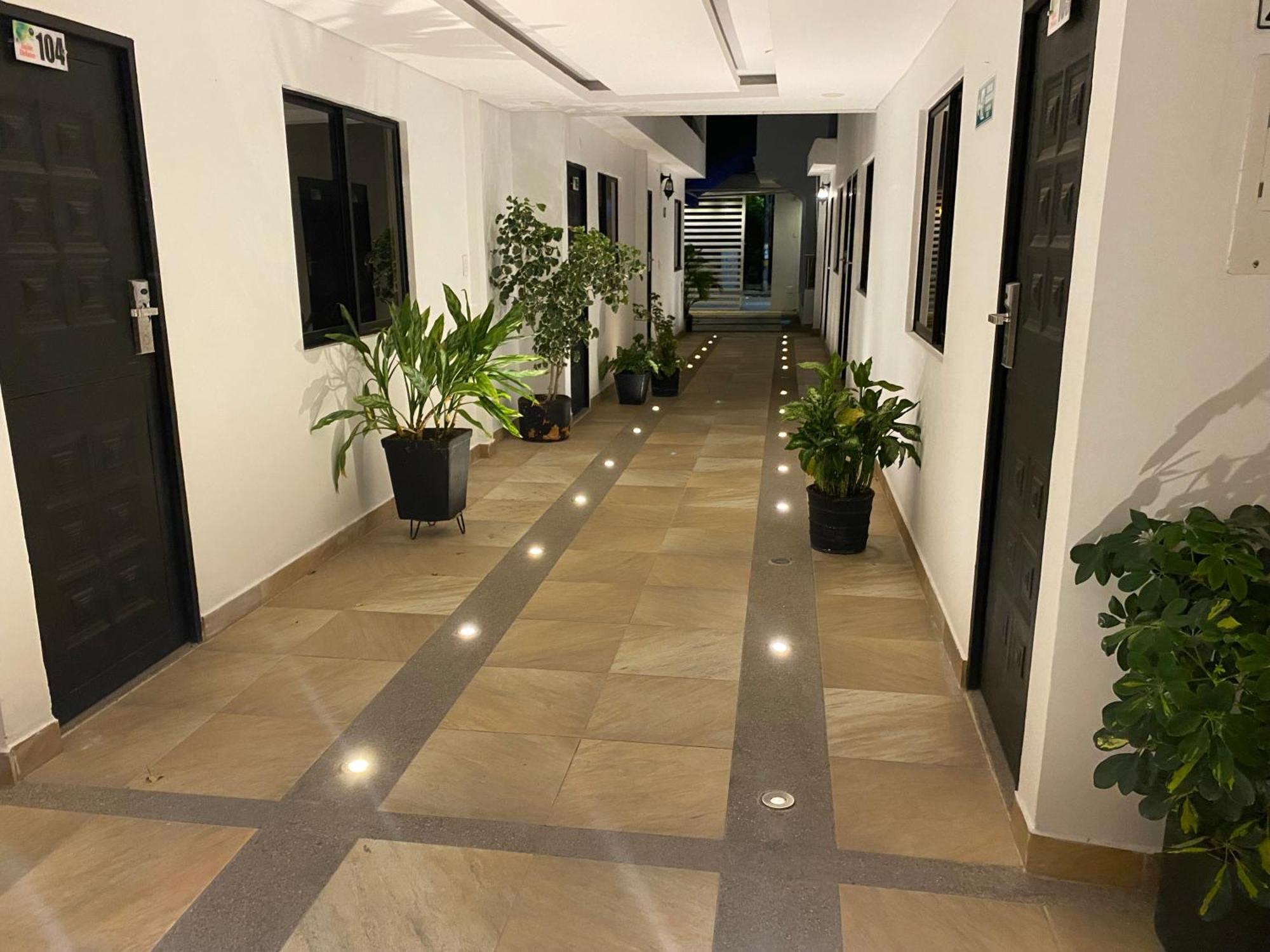 Hotel Deluxe Oasis De La Colina Girardot Kültér fotó