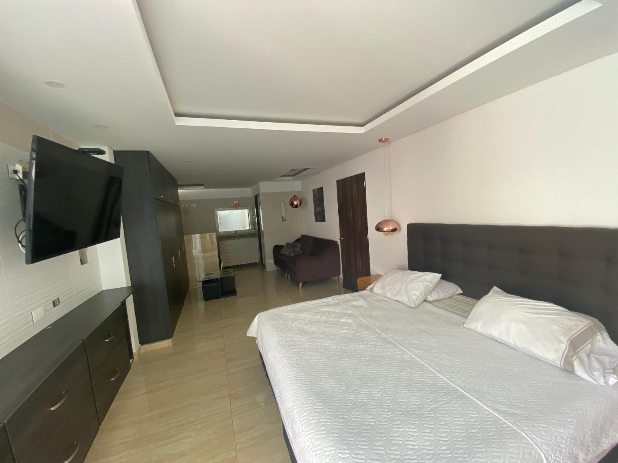 Hotel Deluxe Oasis De La Colina Girardot Kültér fotó