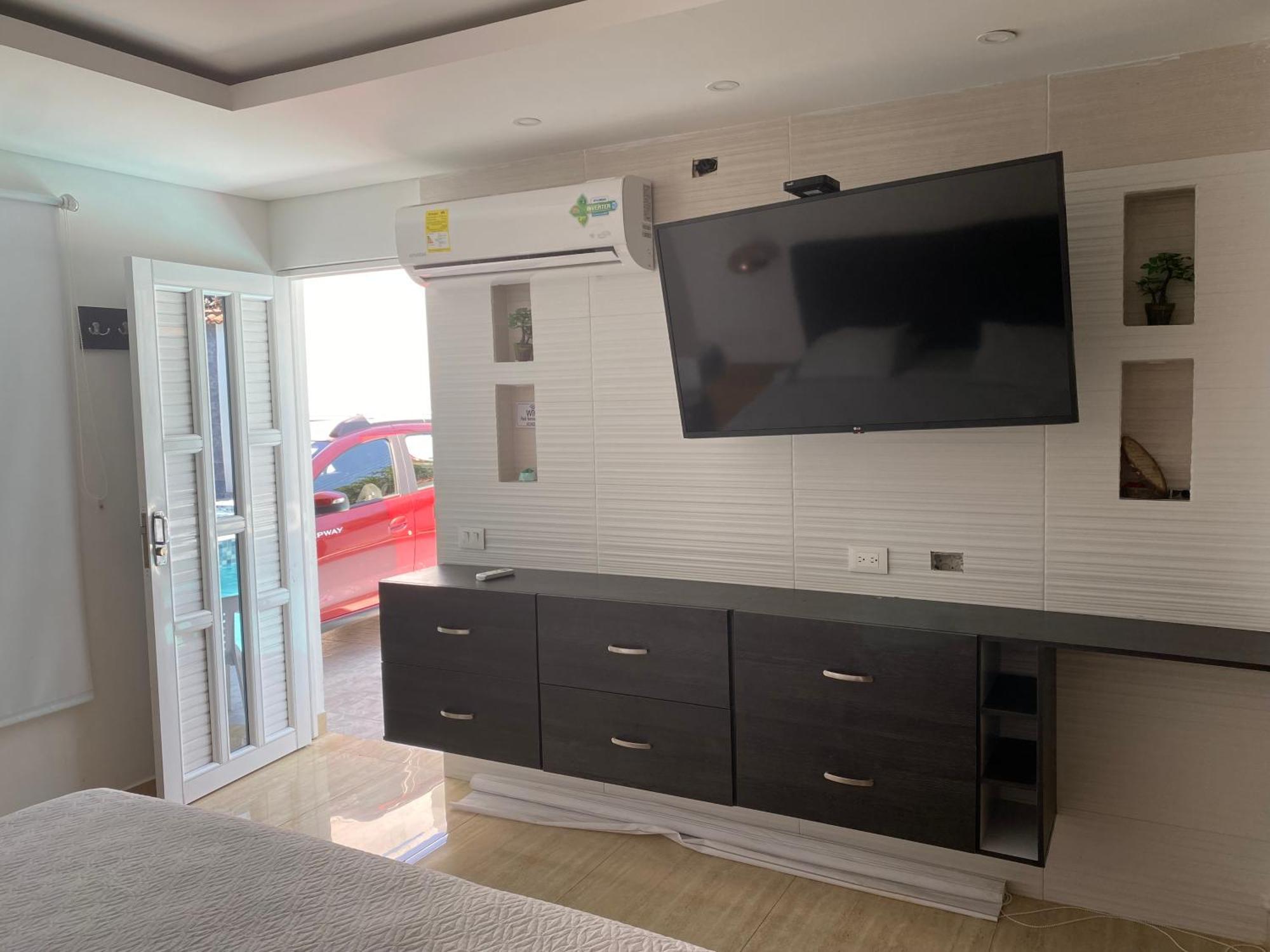 Hotel Deluxe Oasis De La Colina Girardot Kültér fotó