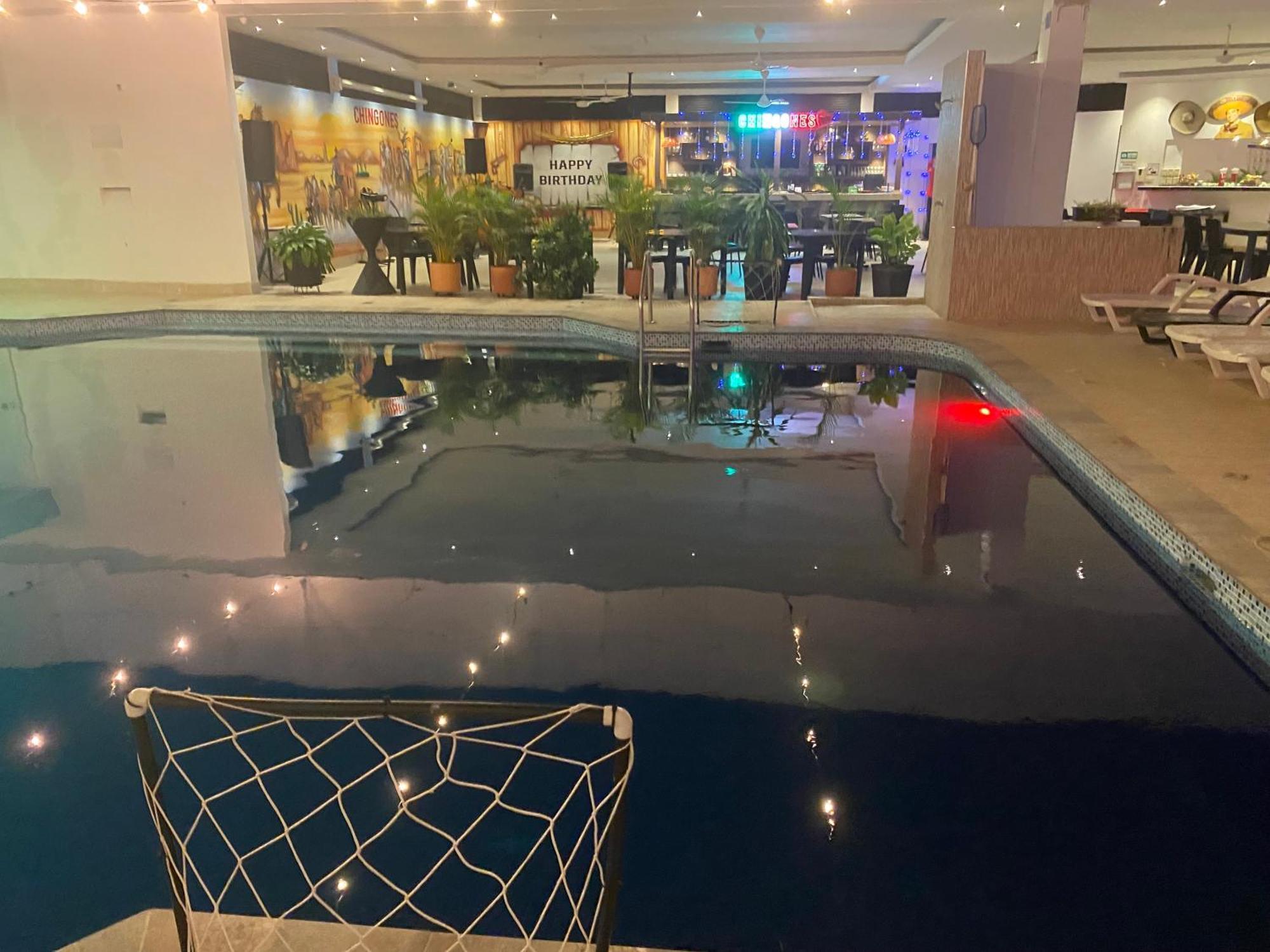 Hotel Deluxe Oasis De La Colina Girardot Kültér fotó