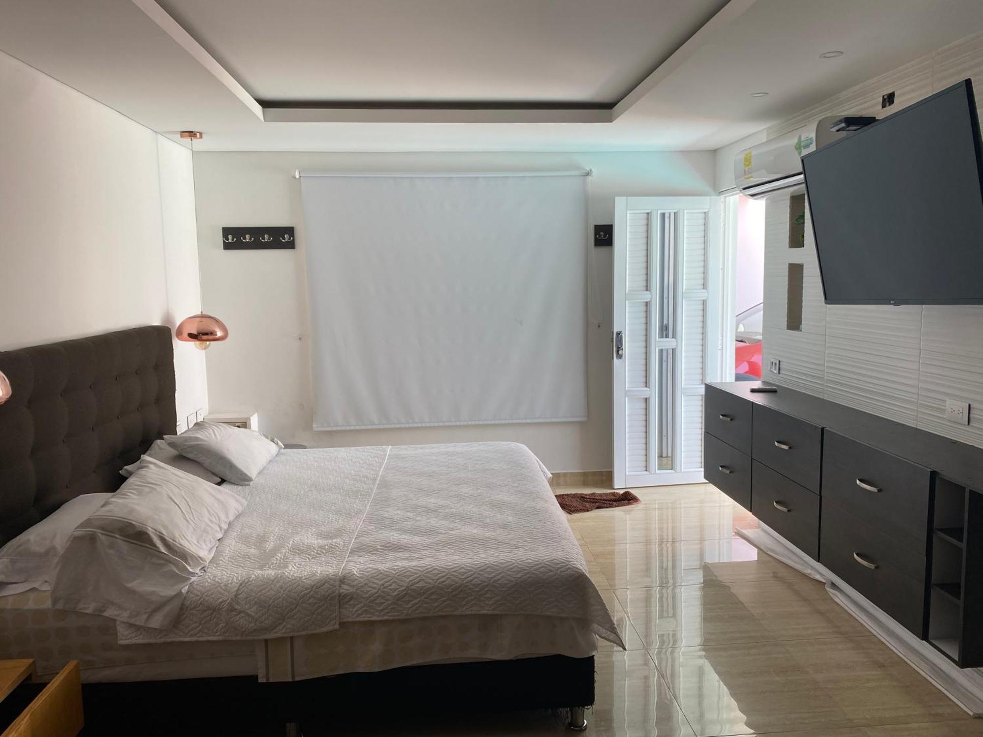 Hotel Deluxe Oasis De La Colina Girardot Kültér fotó
